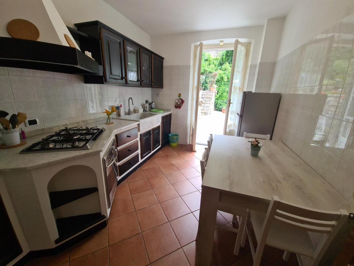 Dolce Casa Da Roby E Andrea By Portofinovacanze San Maurizio di Monte Exteriör bild