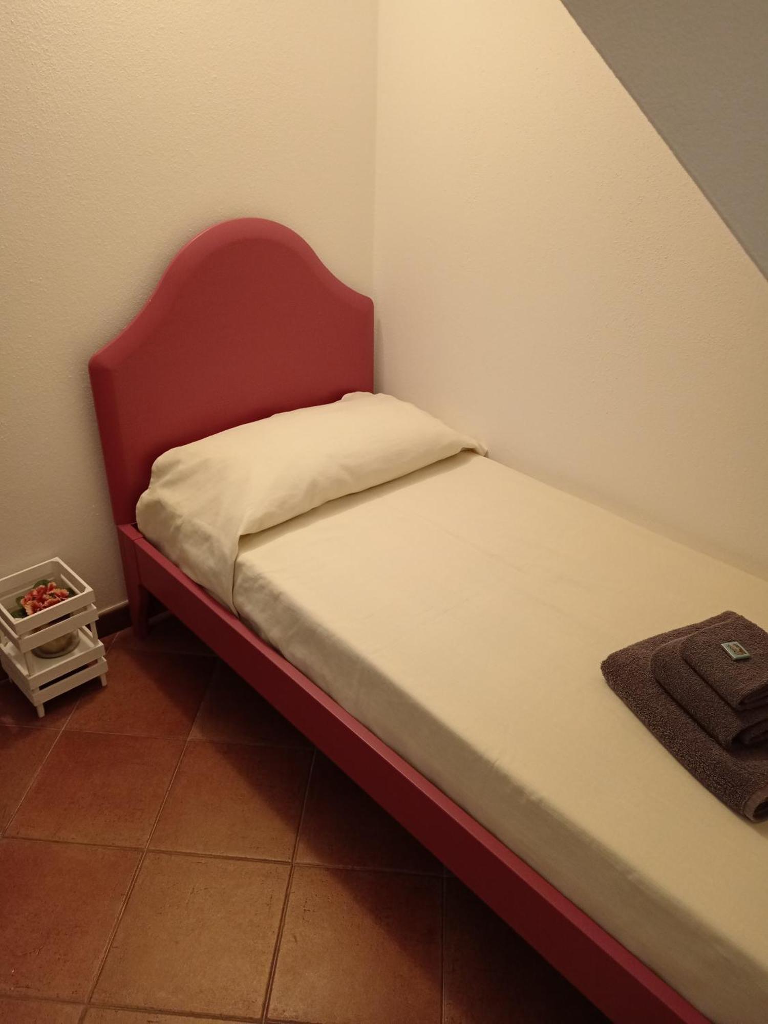 Dolce Casa Da Roby E Andrea By Portofinovacanze San Maurizio di Monte Exteriör bild