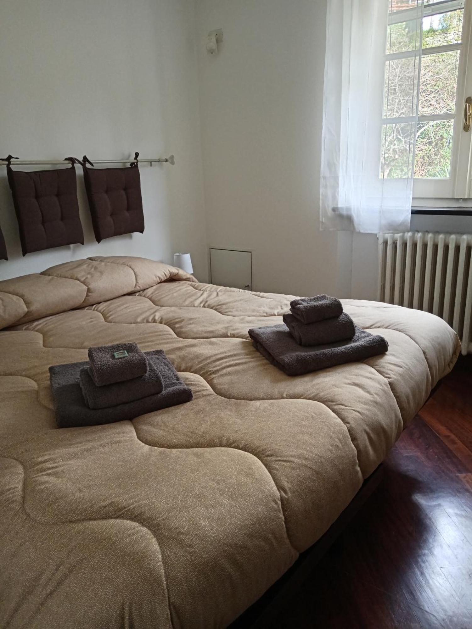 Dolce Casa Da Roby E Andrea By Portofinovacanze San Maurizio di Monte Exteriör bild