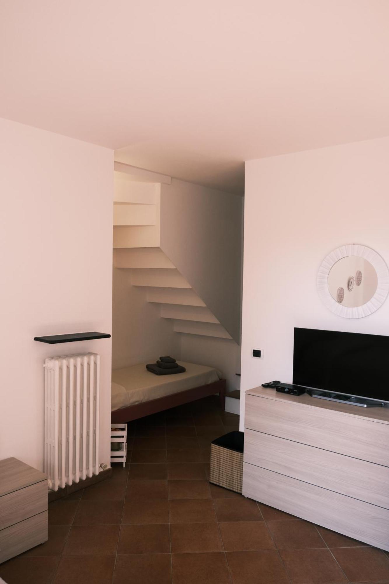 Dolce Casa Da Roby E Andrea By Portofinovacanze San Maurizio di Monte Exteriör bild